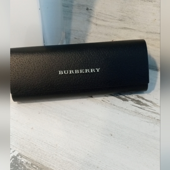 Burberry Eyewear Hard Shell Case - Picture 7 of 8